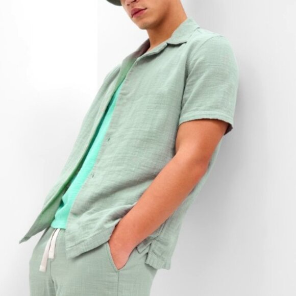 GAP Factory Other - Men's Gap Factory Gauze Vacay Shirt in Standard Fit, Large, Sage Green